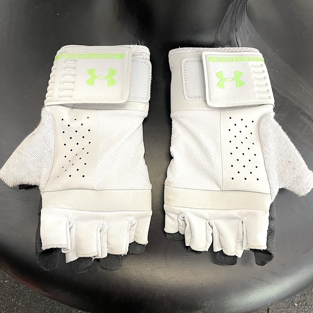 Under Armour lifting gloves.